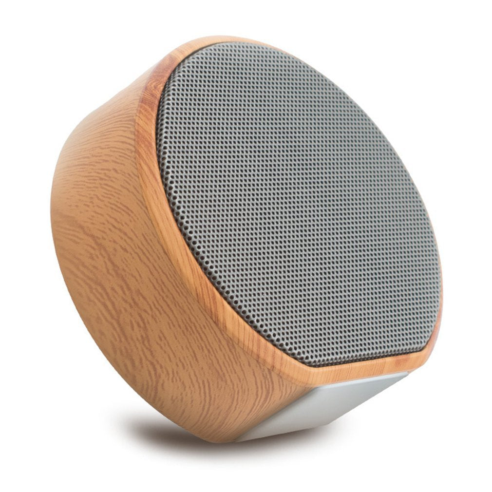 Wireless plug-in stereo